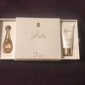 Jadore mini gift set!